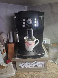 macchinetta delonghi magnifica s 