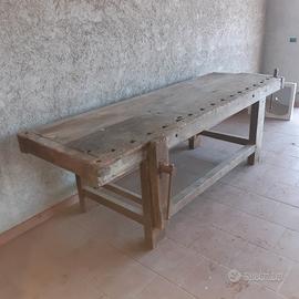 Tavolo da lavoro da  falegname