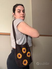 Borsa a spalla tote con girasoli uncinetto cotone