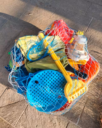 Giochi vari da spiaggia bimbi