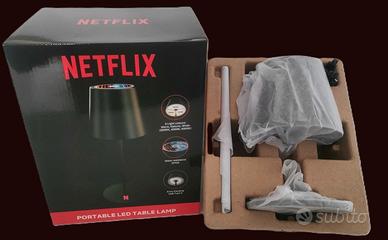 Lampada Poldina a Led Da Tavolo Nera Netflix