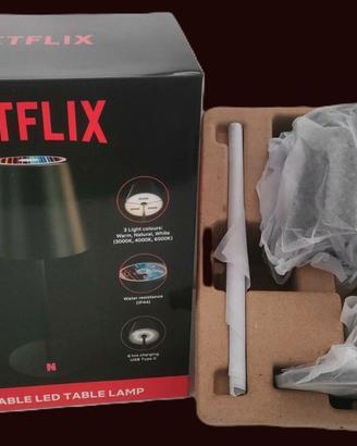 Lampada Poldina a Led Da Tavolo Nera Netflix