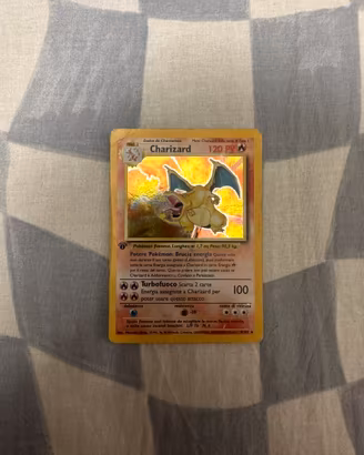 Charizard prima edizione italiano set base
