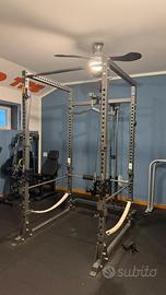 Rack a gabbia accesoriato (cavo alto/basso, smith)