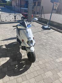 Pezzi malaguti F12
