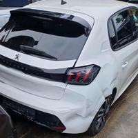 Peugeot 208 Blue HDi 100 1.5 diesel anno 2023 per 