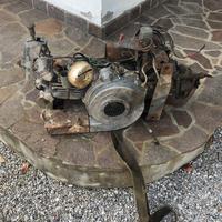 Motore e cambio per moto carro