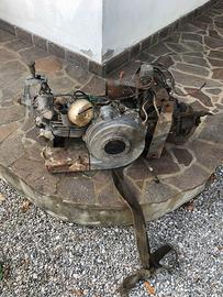 Motore e cambio per moto carro