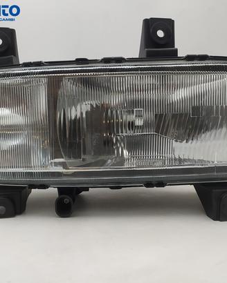 Faro ant dx MERCEDES ATEGO