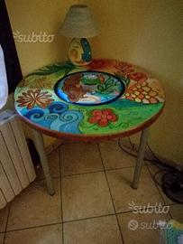 Tavolo decorato fantasia