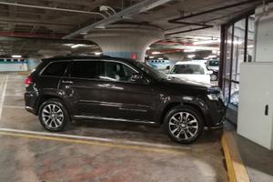 Jeep Grand Cherokee 5.7 V8 Summit