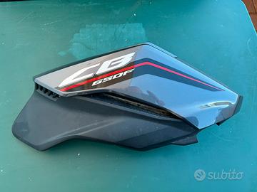 Finchetto DX para radiatore per CB650f