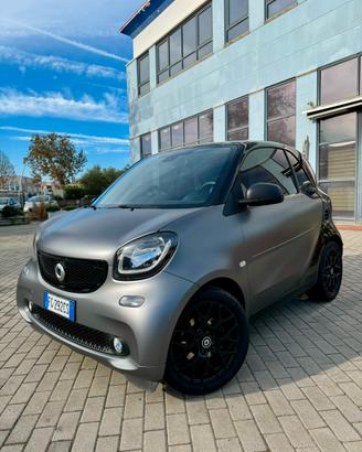 Smart Fortwo 0.9- 18th Anniversary LIMITED Edition