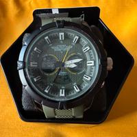 Orologio subacqueo. Misura grande.