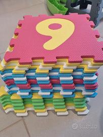 Tappetino puzzle bambini.