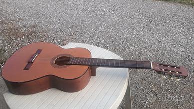 chitarra acustica Ferrarotti con custodia 