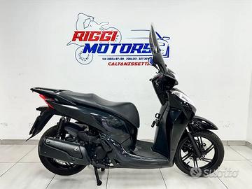 Honda SH 300 i TOTAL BLACK FINANZIABILE