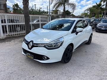 RENAULT CLIO 1.2 75CV 110.000KM