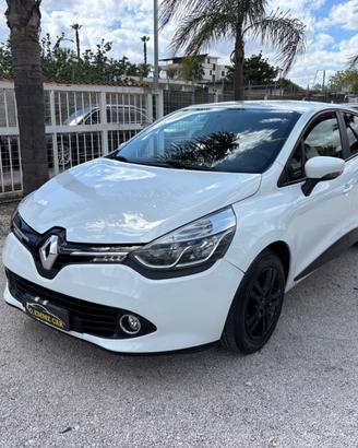 RENAULT CLIO 1.2 75CV 110.000KM