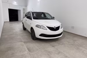 Lancia y
