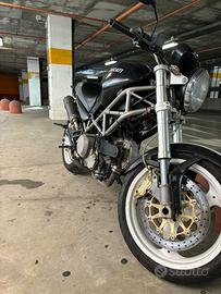 Ducati monster 2004