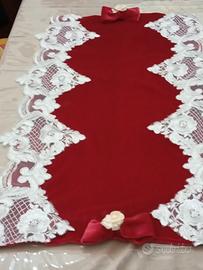 Runner in velluto e pizzo rebrodé 