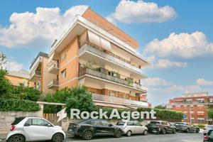 Attico / Mansarda di 130 m² con 4 locali e box aut
