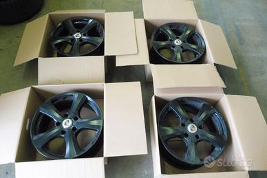 4 CERCHI NERI PORSCHE CAYENNE OZ 18'' USATI