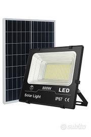 Faro con Pannello Solare 800W 