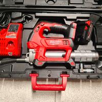 Ingrassatore Milwaukee M18GG + batteria e carica