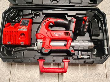 Ingrassatore Milwaukee M18GG + batteria e carica