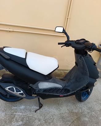 Aprilia SR