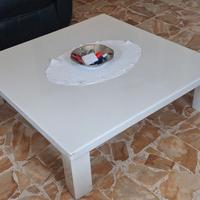 Tavolo da salotto basso e molto grande