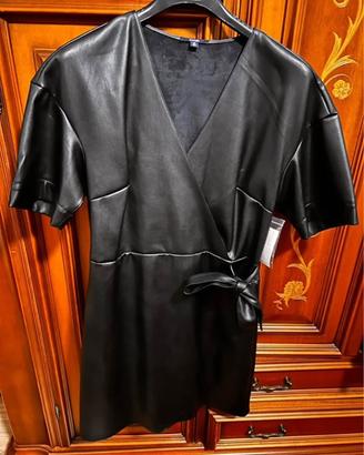 Vestito nero ecopelle