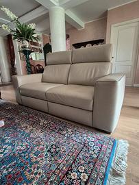 divano in vera pelle reclinabile elettrico 