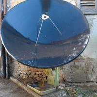 Parabola in Alluminio forato diametro 170cm