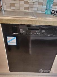 LAVASTOVIGLIE MIELE CONSEGNA GRATIS SU ROMA