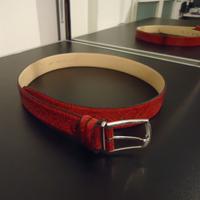 Cintura rossa con fiori