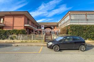 SPLENDIDO 5 LOCALI BILIVELLO IN ZONA RESIDENZIALE,