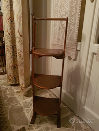 Etagere (servomuto)