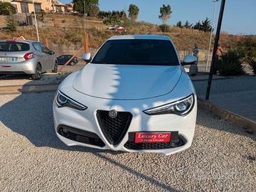 Alfa Romeo Stelvio 2.2 Turbodiesel 210 CV AT8 Q4 V