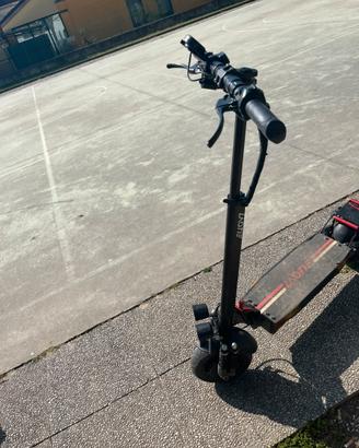 monopattino elettrico laotie l6 pro modificato