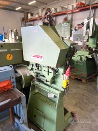 Cesoia multifunzionale