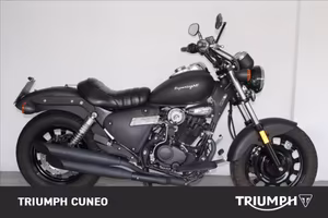 MOTO GUZZI V9 850 Bobber