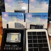 Faretti solari Led da esterno 50,100,200,300W