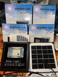 Faretti solari Led da esterno 50,100,200,300W