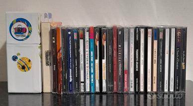 Lotto di 23 CD musicali italiana & straniera
