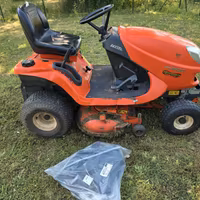 trattorino tagliaerba kubota 