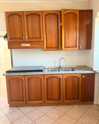 Cucina completa con piano cottura e lavello € 500
