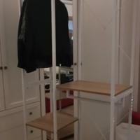 Scaffale appendiabiti